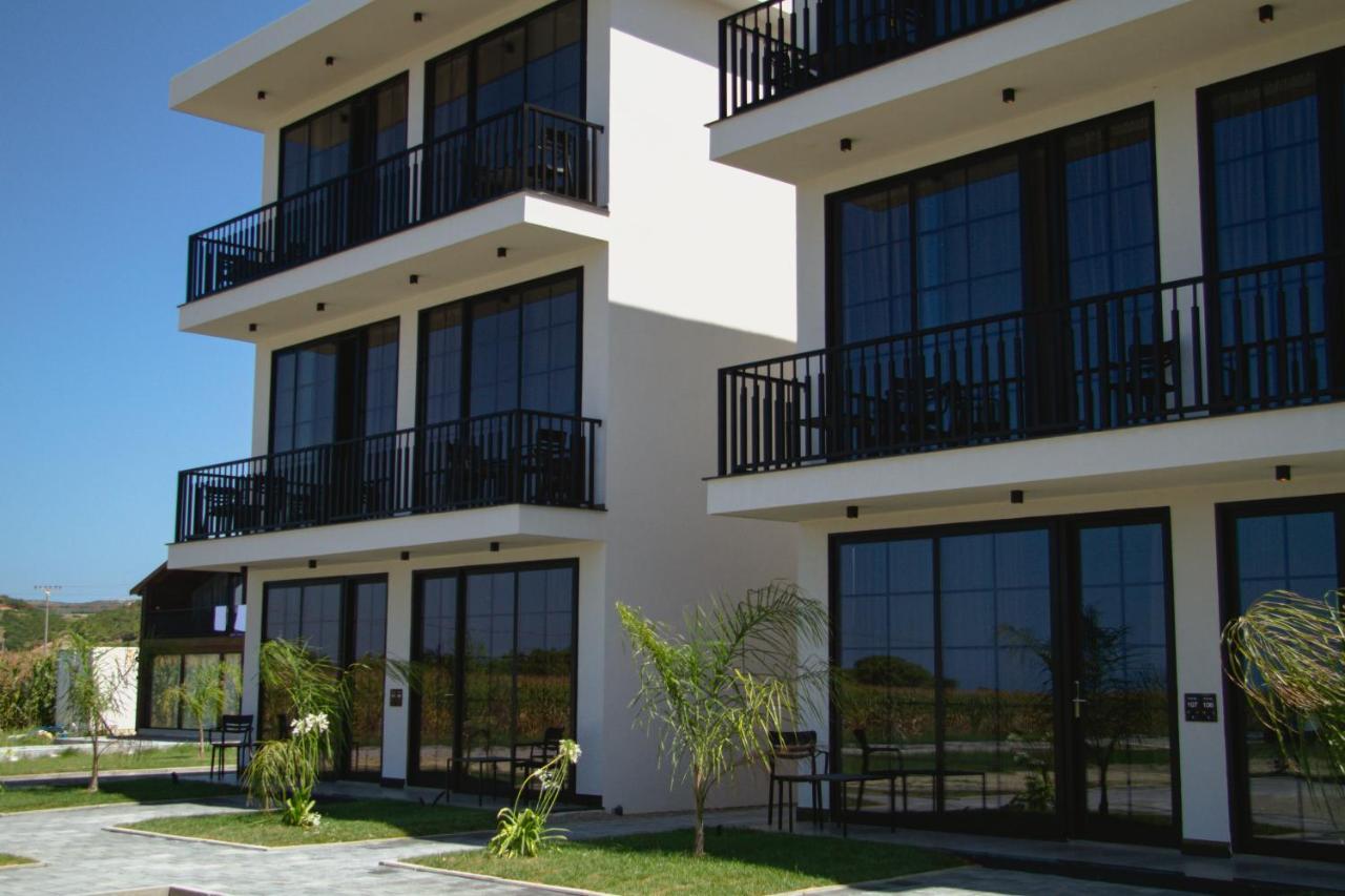 Posh Villas Rrogozhine Esterno foto