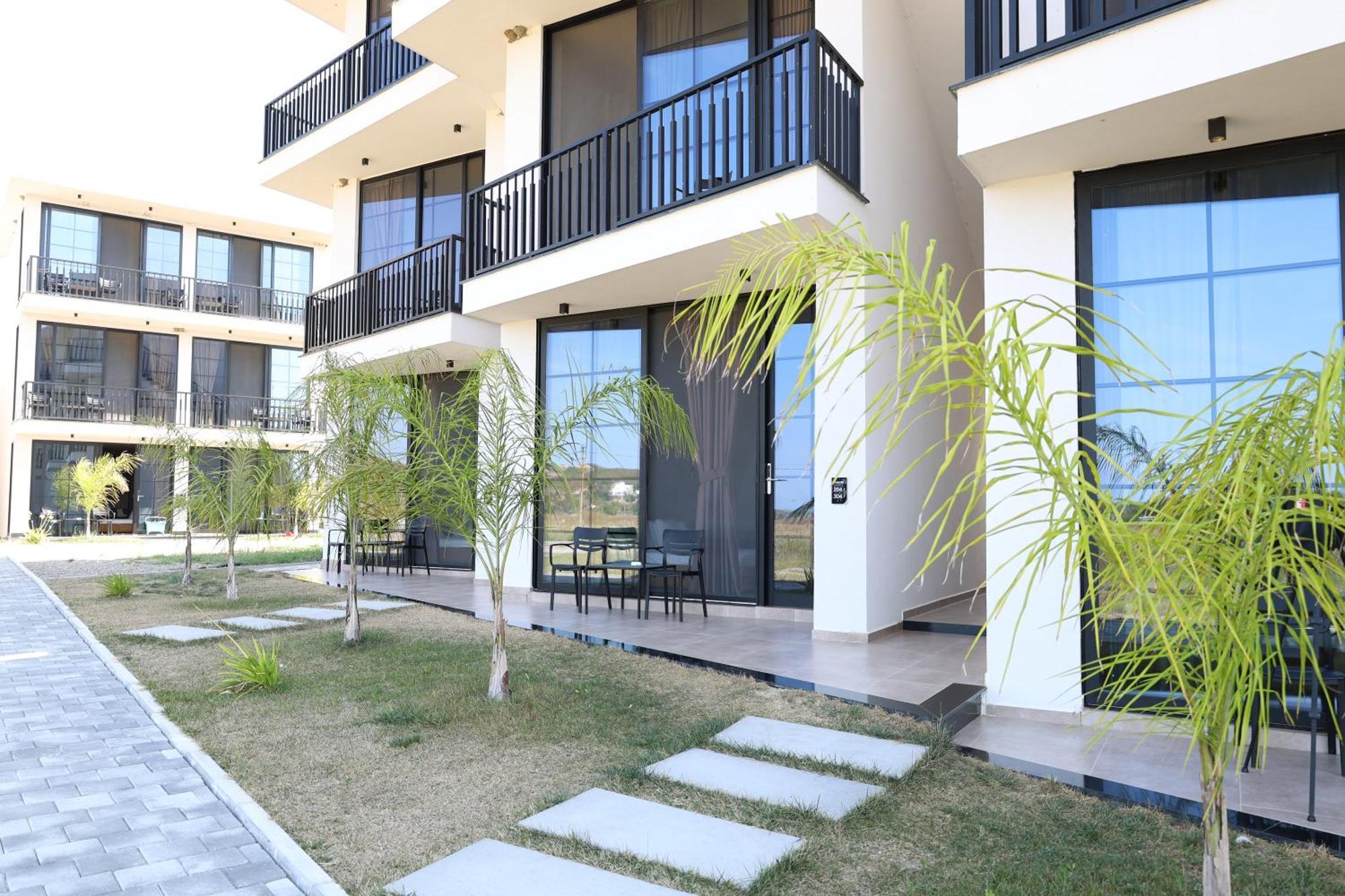 Posh Villas Rrogozhine Esterno foto