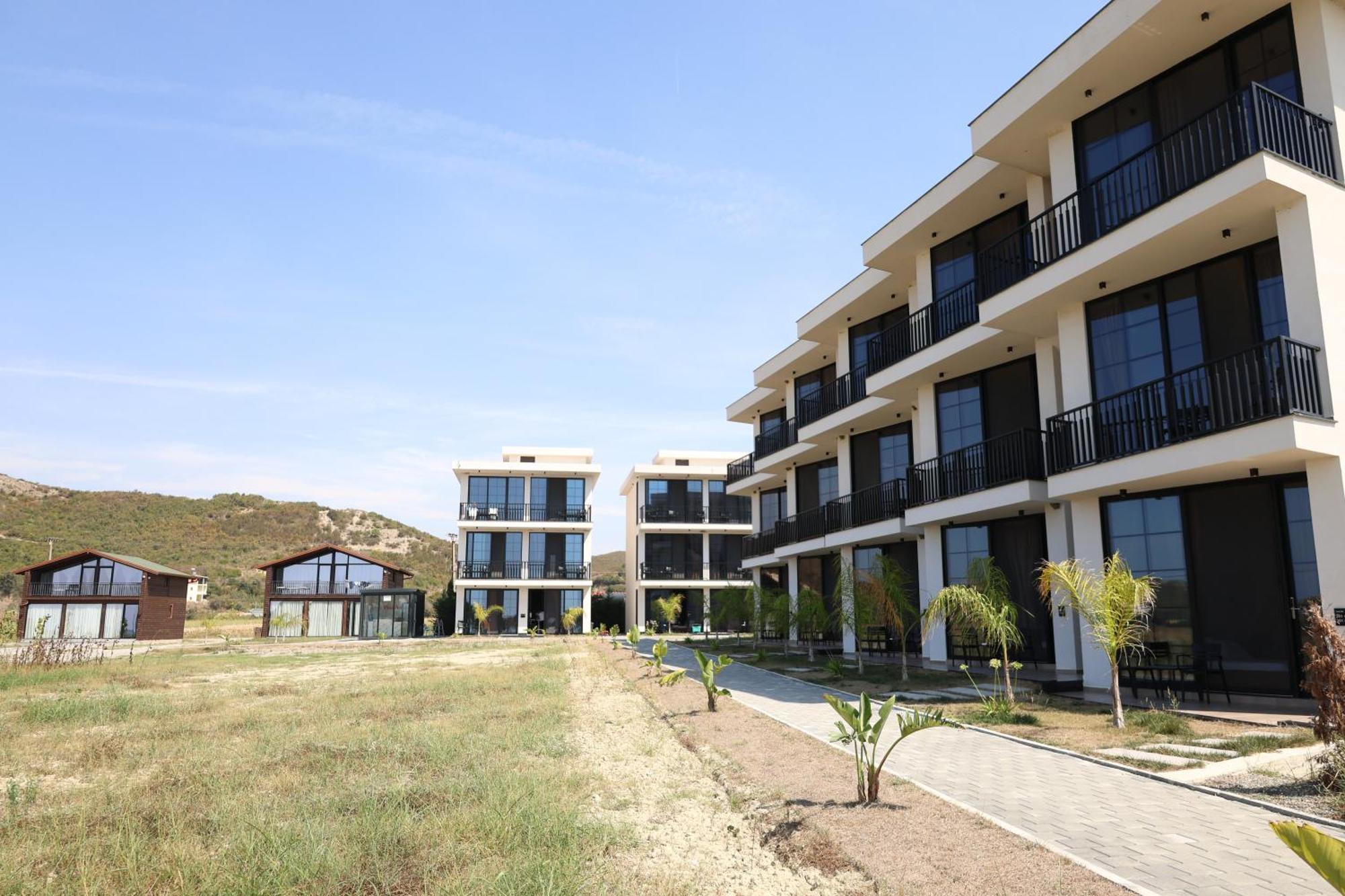 Posh Villas Rrogozhine Esterno foto