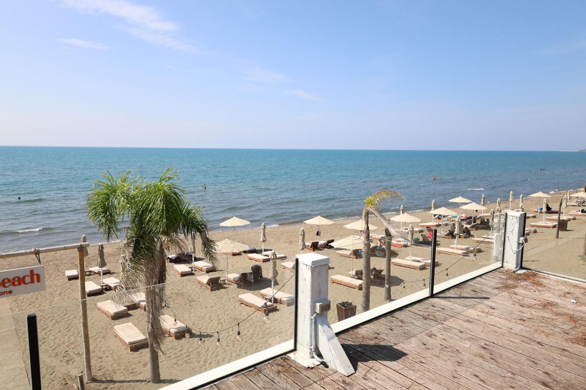 Posh Villas Rrogozhine Esterno foto