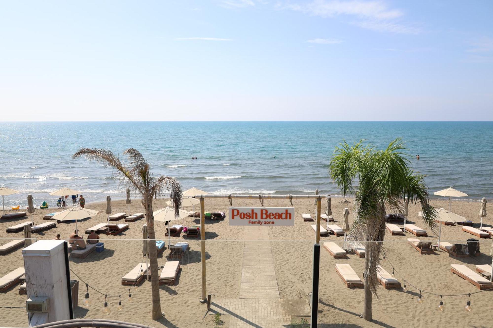 Posh Villas Rrogozhine Esterno foto