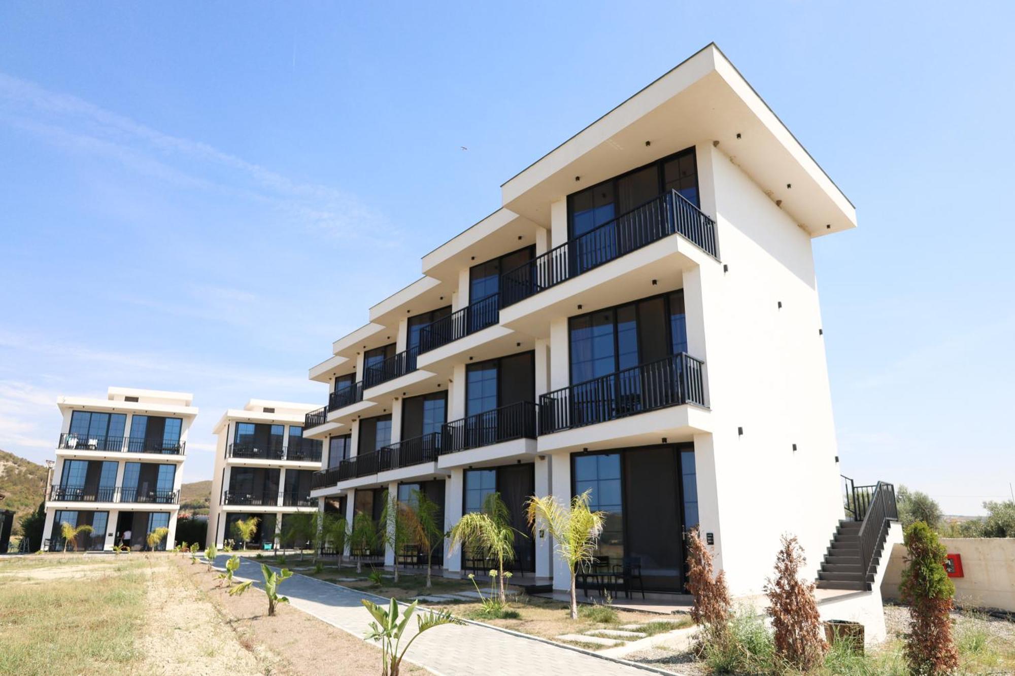 Posh Villas Rrogozhine Esterno foto